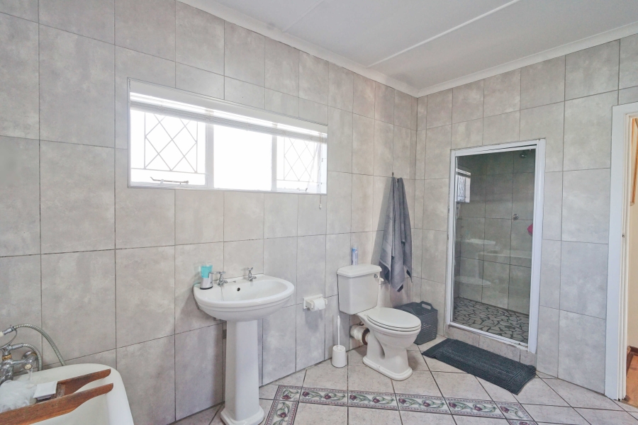 4 Bedroom Property for Sale in Kaysers Beach Eastern Cape